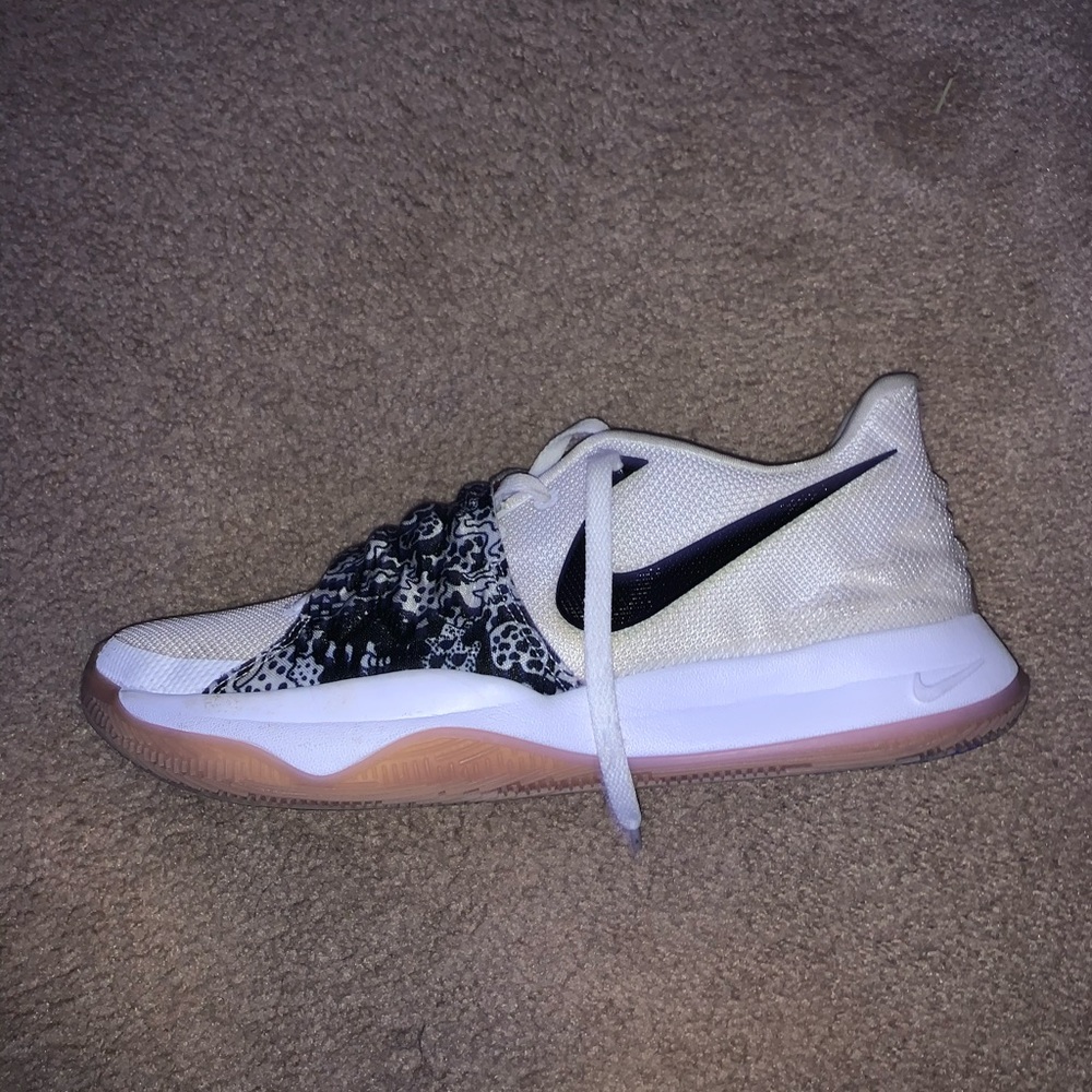Kyrie Low